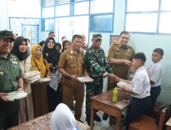 Sekda Takalar Tinjau Pelaksanaan Makan Bergizi Gratis (MBG)
