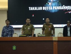 Wakil Bupati Didampingi Sekda Takalar Menyaksikan Penyerahan SK Menteri Pendidikan, Sains dan Teknologi RI Kepada Ketua Stikes Tanawali Takalar