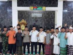 Wabup Takalar Hengky Yasin Bersama Fadilah Fahriana Salurkan Bantuan Untuk Masjid Babut Taqwa