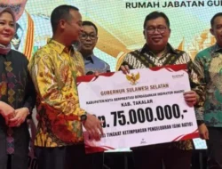 Takalar Borong Dua Penghargaan Indikator Makro, Daeng Manye Terima Total Rp150 Juta dari Gubernur Sulsel