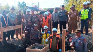 Kantor Kecamatan Laikang Resmi Dibangun, Bupati Daeng Manye Letakkan Batu Pertama